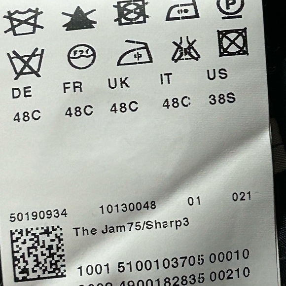 Hugo Boss 100% virgin wool men’s suit jacket size 38S 2button dark gray - Picture 10 of 16